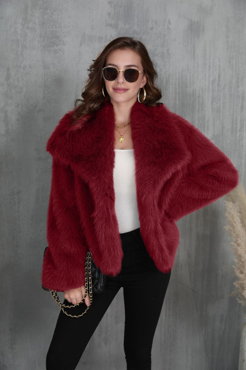 Women's Faux Fur Lapel Coat Warm Padded Winter Coat - Red