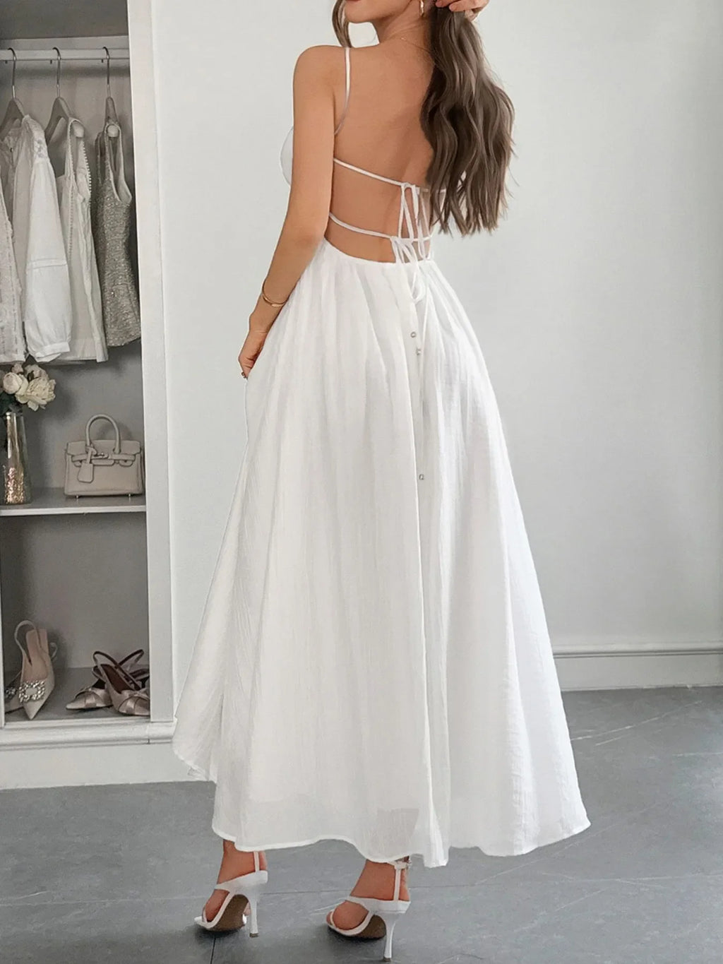Women's Textured Sweetheart Neck Open-Back Dress