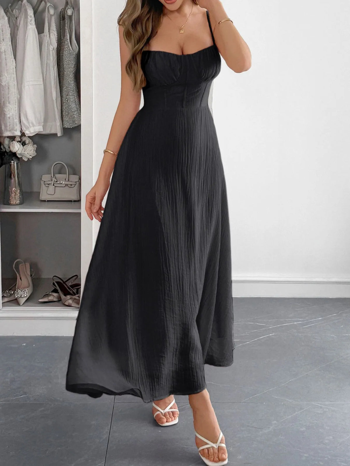 Women's Textured Sweetheart Neck Open-Back Dress