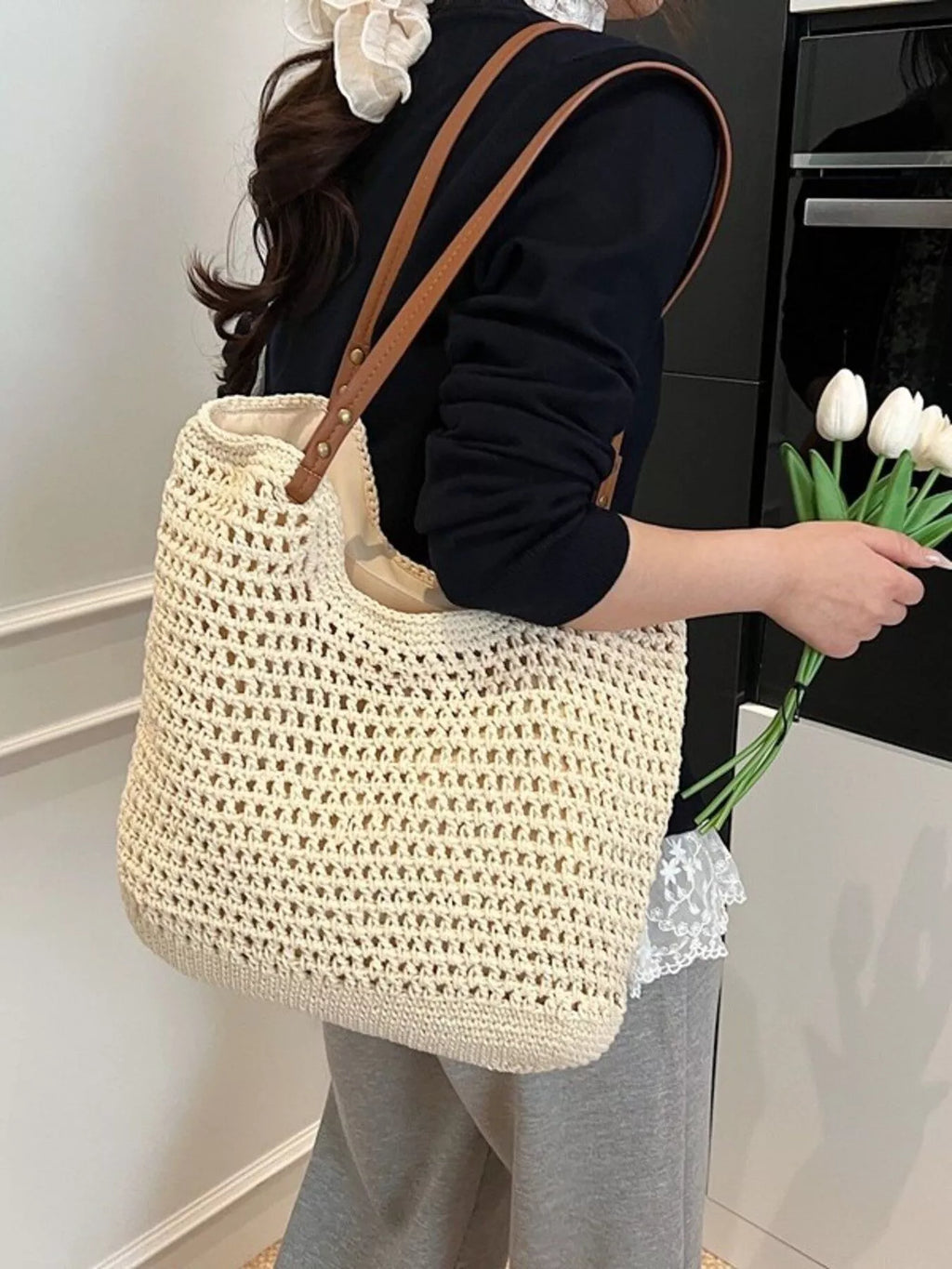 Women's Woven Straw Shoulder Bag - Beige