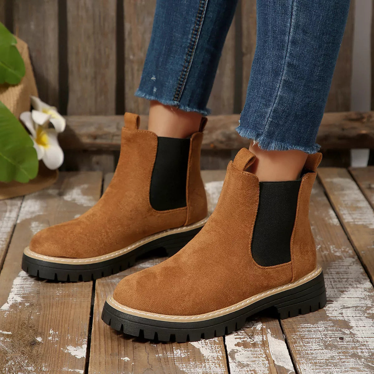 Women's Comfortable Block Heel Round Toe Ankle Boots for Fall and Winter