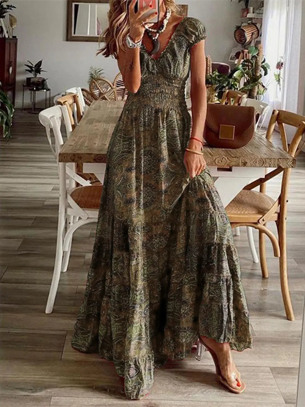 Women's Plus Size Short Sleeve V-Neck Printed Dress with Ruched Detail - Olive Brown