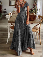 Women's Plus Size Short Sleeve V-Neck Printed Dress with Ruched Detail
