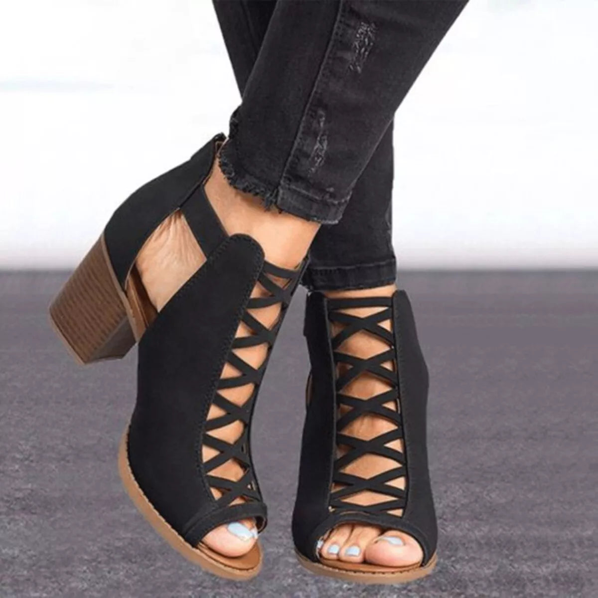 Women's Peep-Toe Block Heel Sandals - Black