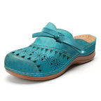 Women's Comfortable Everyday Clogs - Light Blue
