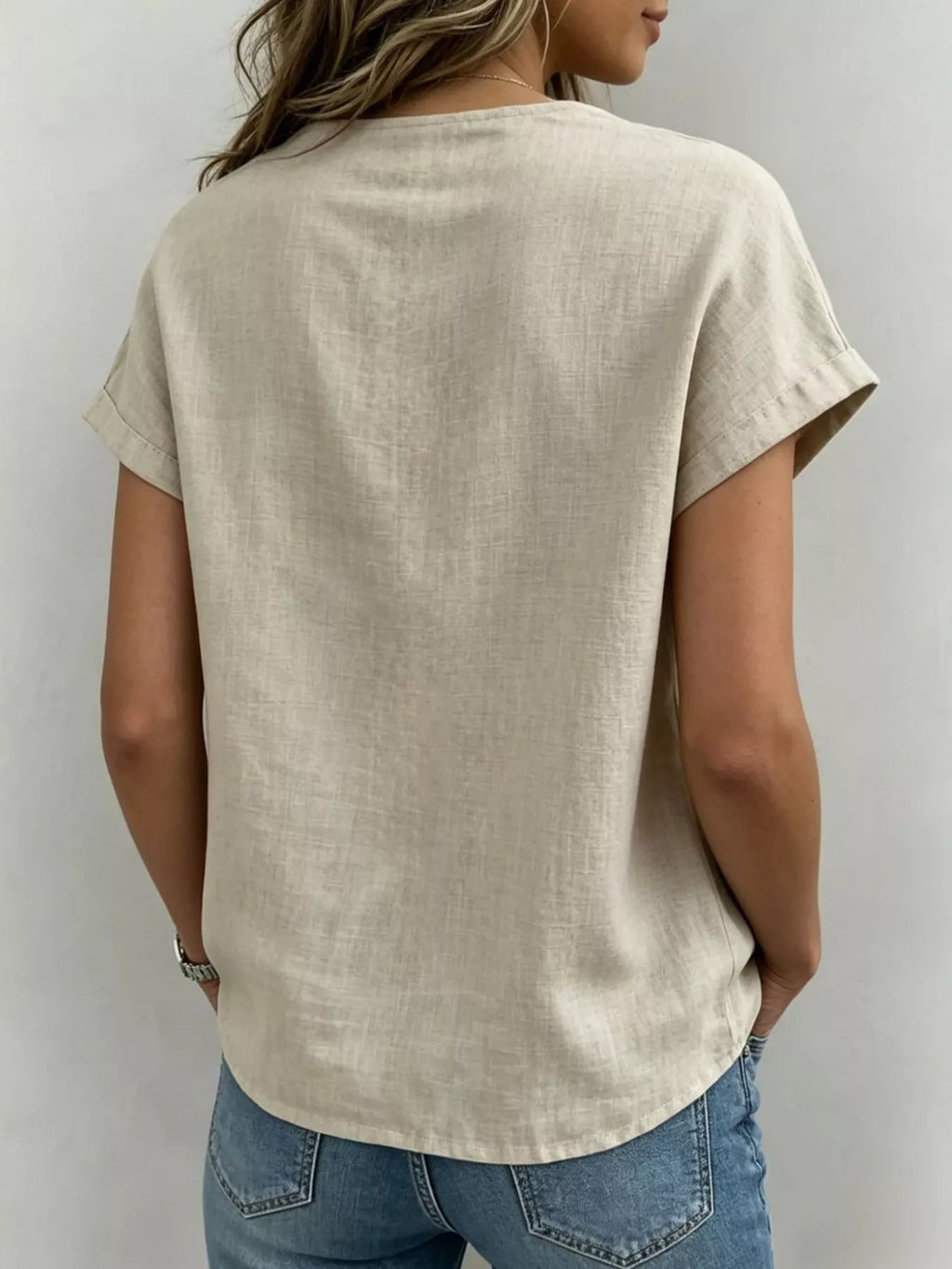 Women's Plus Size Tie-Neck Short Sleeve Blouse