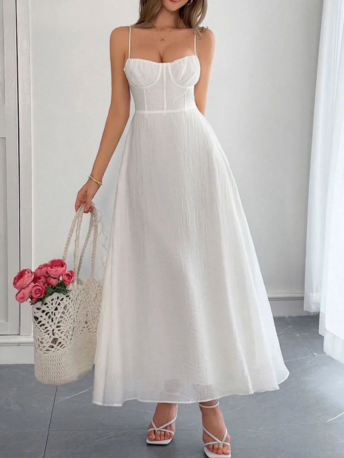 Women's Textured Sweetheart Neck Open-Back Dress - White