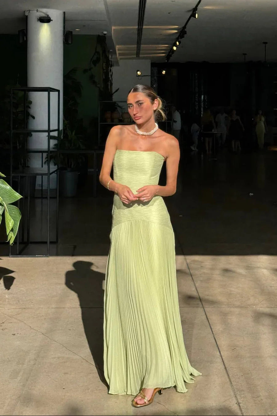 Women's Elegant Green Pleated Wedding Guest Maxi Dress